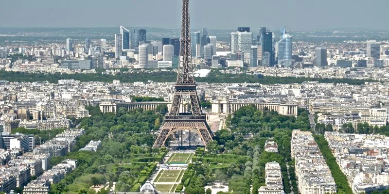 Regional Air Paris Office in France